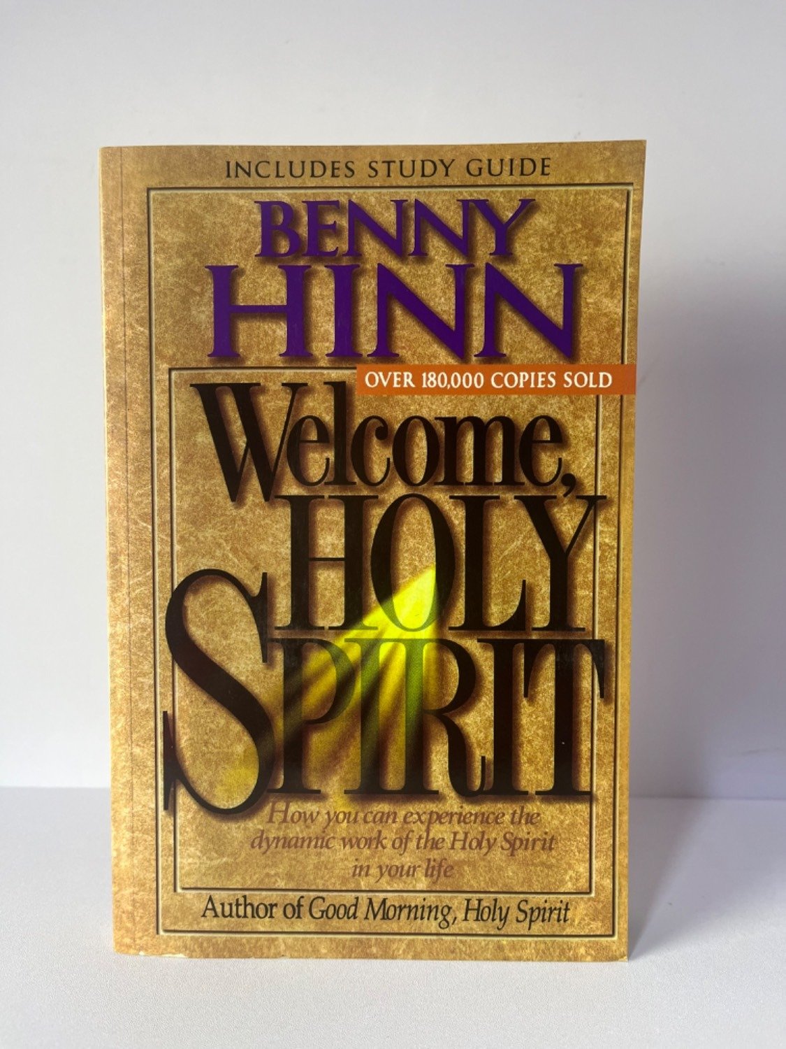 Welcome Holy Spirit - Benny Hinn