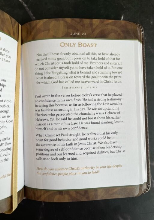 Apples of Gold 365 Devotions for Leaders