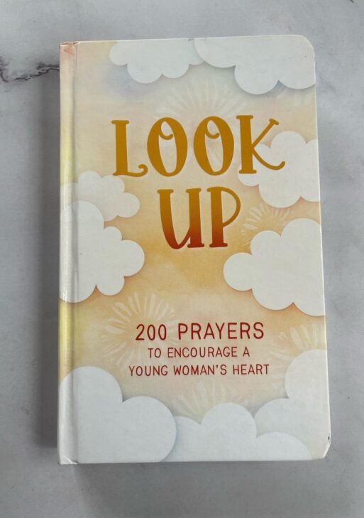 200 Prayers to Encourage a Woman’s Heart